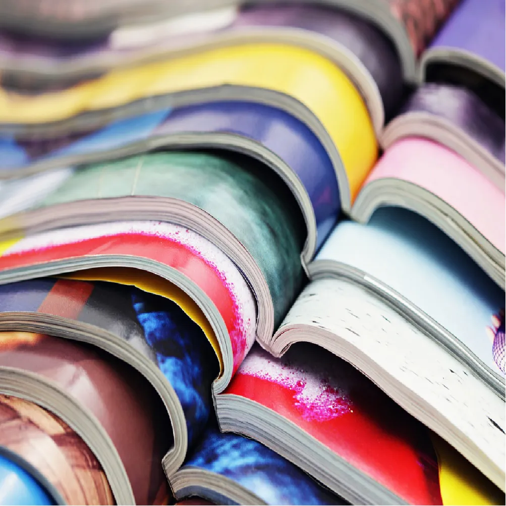 Photo de plusieurs journaux ouverts